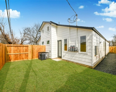 5201 Fairchild Street - Photo Thumbnail 31