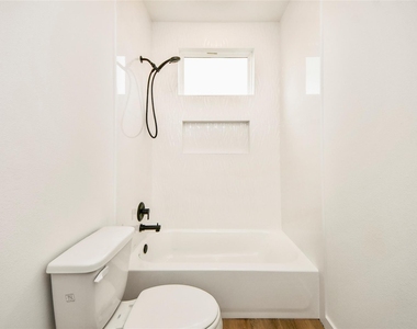 5201 Fairchild Street - Photo Thumbnail 28