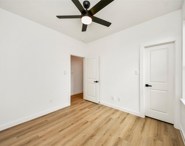 5201 Fairchild Street - Photo Thumbnail 22