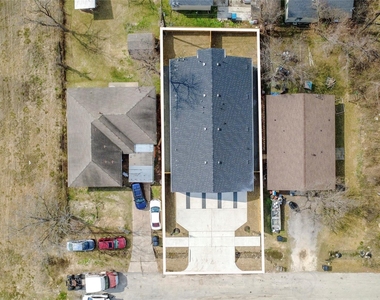5201 Fairchild Street - Photo Thumbnail 2