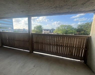 8529 Hearth Drive - Photo Thumbnail 14