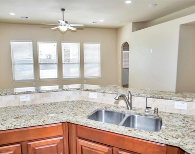 18910 Alta Pine Lane - Photo Thumbnail 6