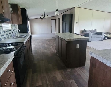 28625 Clay Road - Photo Thumbnail 3