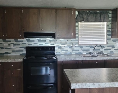 28625 Clay Road - Photo Thumbnail 2