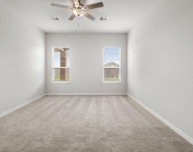 4002 Windy Whisper Drive - Photo Thumbnail 3