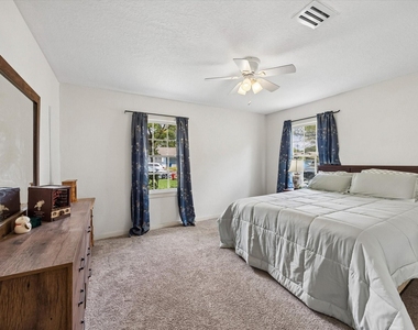 1517 Wayside Drive - Photo Thumbnail 4