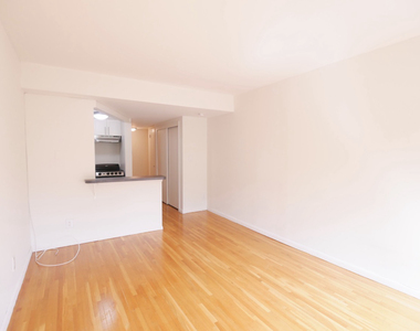 315 East 85th Street - Photo Thumbnail 10
