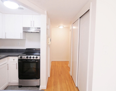 315 East 85th Street - Photo Thumbnail 6