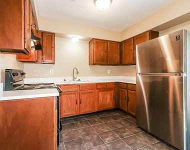 13427 Boonway Drive - Photo Thumbnail 4