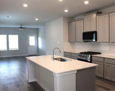 4018 Windy Whisper Drive - Photo Thumbnail 4
