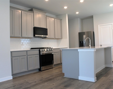 4018 Windy Whisper Drive - Photo Thumbnail 5