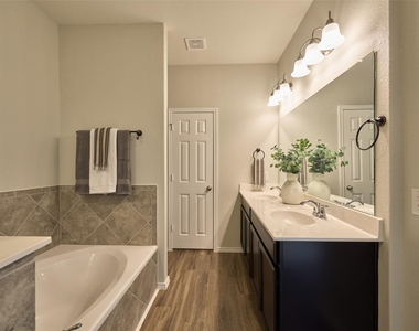 2214 Timberland Country Court - Photo Thumbnail 34