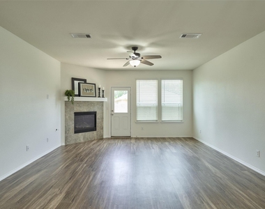 2214 Timberland Country Court - Photo Thumbnail 22