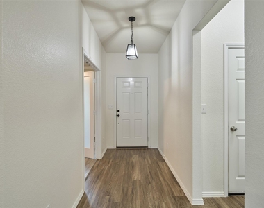 2214 Timberland Country Court - Photo Thumbnail 7
