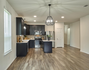 2214 Timberland Country Court - Photo Thumbnail 27
