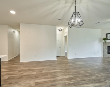 2214 Timberland Country Court - Photo Thumbnail 29
