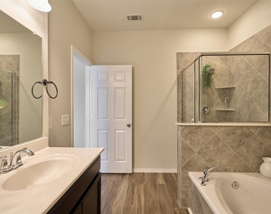 2214 Timberland Country Court - Photo Thumbnail 35