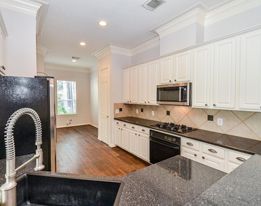 5208 Blossom Street - Photo Thumbnail 12