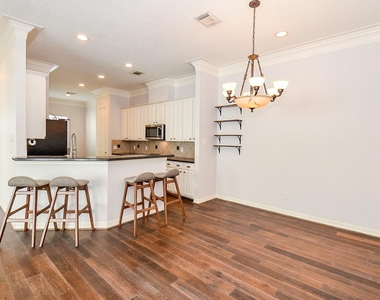 5208 Blossom Street - Photo Thumbnail 7