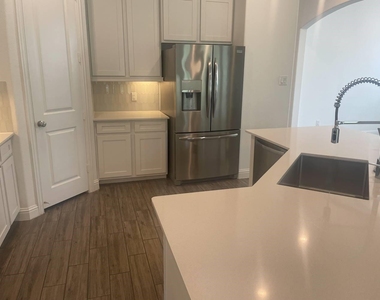 23627 Maplewood Ridge Drive - Photo Thumbnail 3