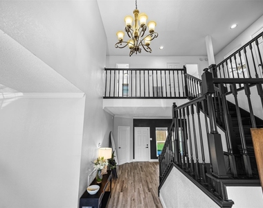 5702 W Vistaglen Loop - Photo Thumbnail 4
