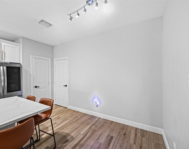 5702 W Vistaglen Loop - Photo Thumbnail 19