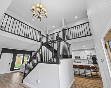 5702 W Vistaglen Loop - Photo Thumbnail 5