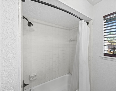 5702 W Vistaglen Loop - Photo Thumbnail 22