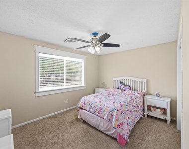 5702 W Vistaglen Loop - Photo Thumbnail 23