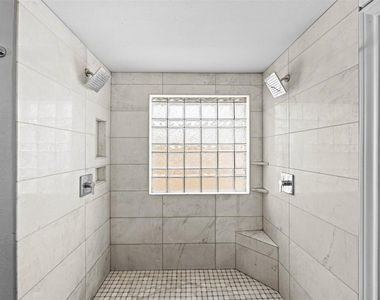 5702 W Vistaglen Loop - Photo Thumbnail 10