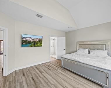 5702 W Vistaglen Loop - Photo Thumbnail 9