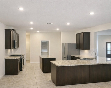3311 Passage Lane - Photo Thumbnail 2