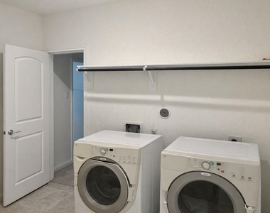 3311 Passage Lane - Photo Thumbnail 12