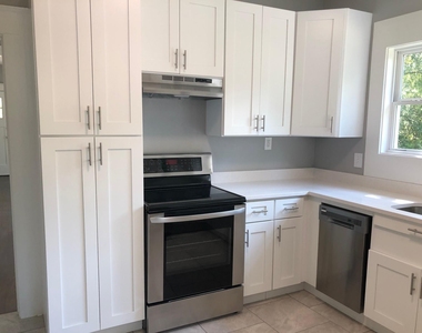 15830 Lowell - Photo Thumbnail 16