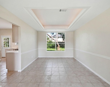 14715 Plains River Drive - Photo Thumbnail 4