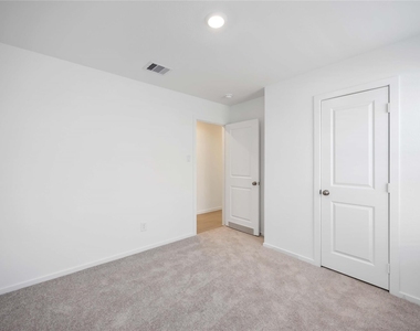 4930 Valencia Forest - Photo Thumbnail 16