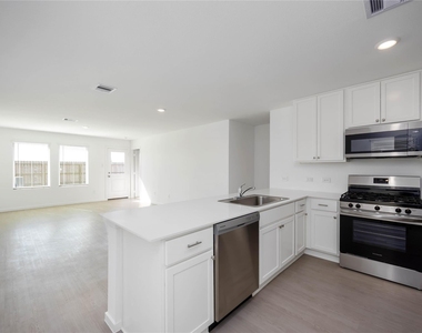 4930 Valencia Forest - Photo Thumbnail 6