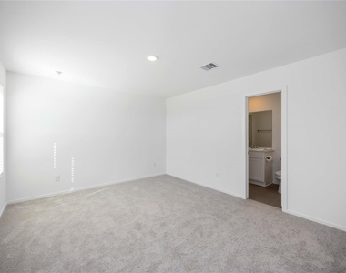 4930 Valencia Forest - Photo Thumbnail 9