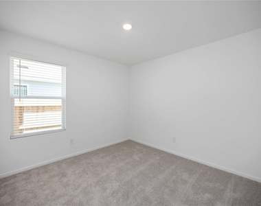 4930 Valencia Forest - Photo Thumbnail 15