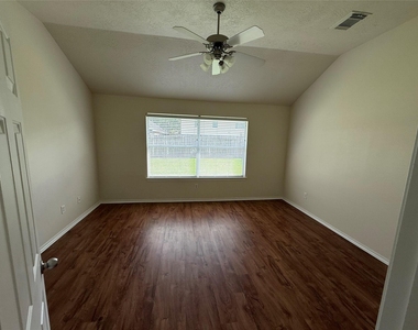 5118 Birch Manor Lane - Photo Thumbnail 9