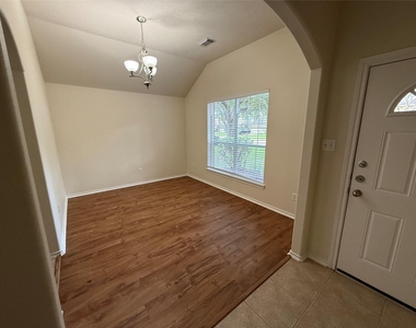5118 Birch Manor Lane - Photo Thumbnail 4