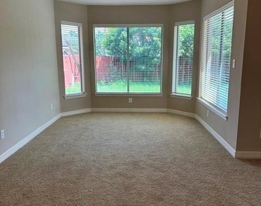 12010 Paladora Point Court - Photo Thumbnail 16