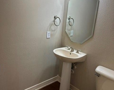 12010 Paladora Point Court - Photo Thumbnail 18