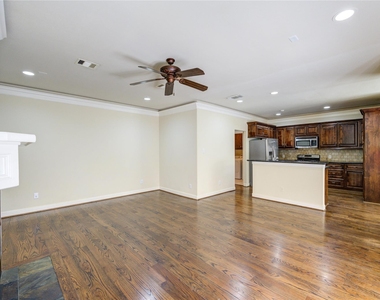 5813 Washington Avenue - Photo Thumbnail 18