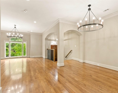 4 Waterway Court - Photo Thumbnail 7