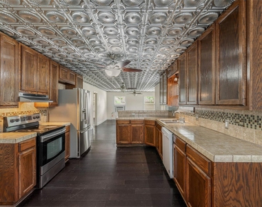 1116 Kettler St - Photo Thumbnail 10