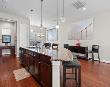 2818 Polk Street - Photo Thumbnail 5