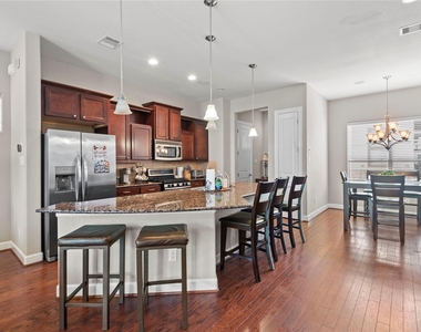2818 Polk Street - Photo Thumbnail 6