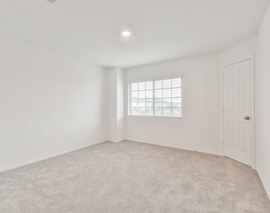 3707 Solanum Drive - Photo Thumbnail 24