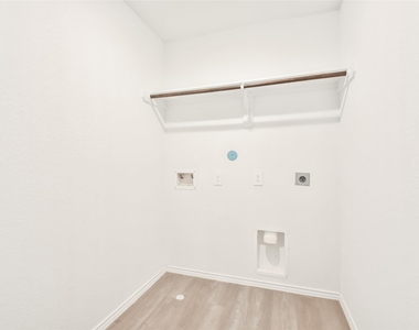 3707 Solanum Drive - Photo Thumbnail 28